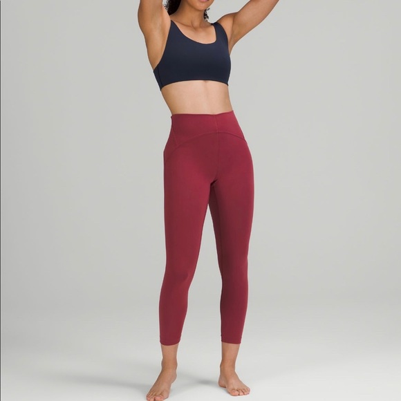 Lululemon InStill HR Tight 25” - Size 2 - Mulled Wine - Picture 4 of 5